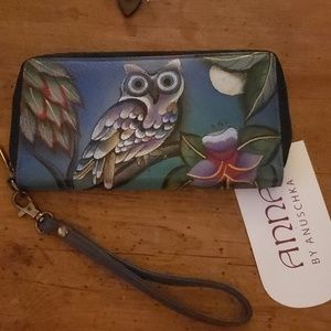 Handpainted wristlet/wallet
